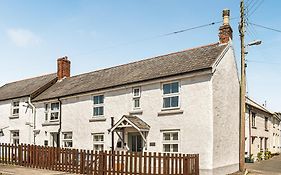 Chuckle Cottage